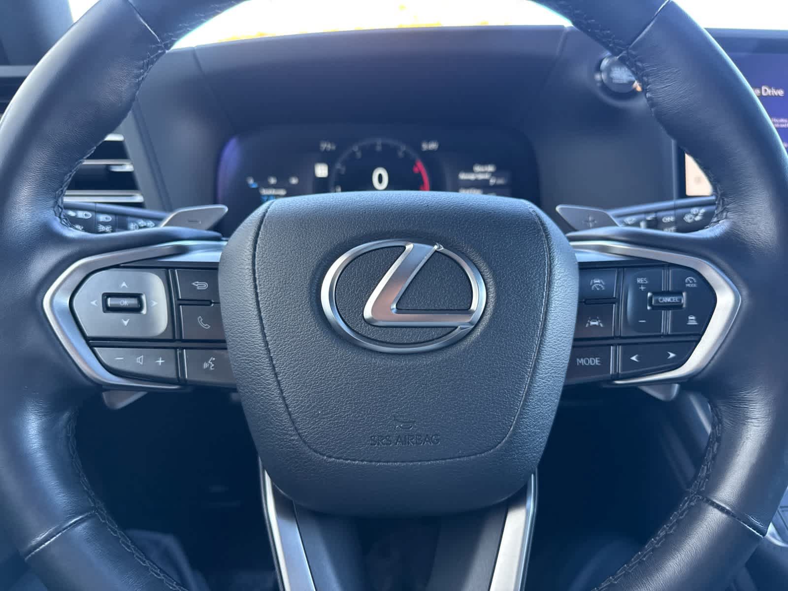 Used 2024 Lexus GX 550 w/ Accessory Package (31) AWD/4WD image 23