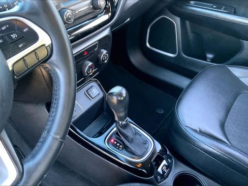 Used 2018 Jeep Compass Altitude image 13