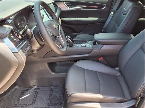 Used 2026 Cadillac XT5 Premium Luxury w/ Driver Assist Package FWD image 13