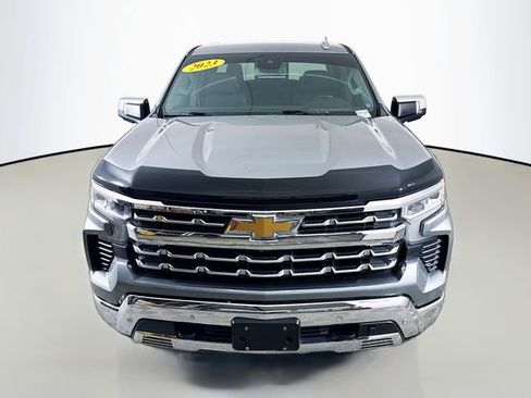 Used 2023 Chevrolet Silverado 1500 LTZ image 2