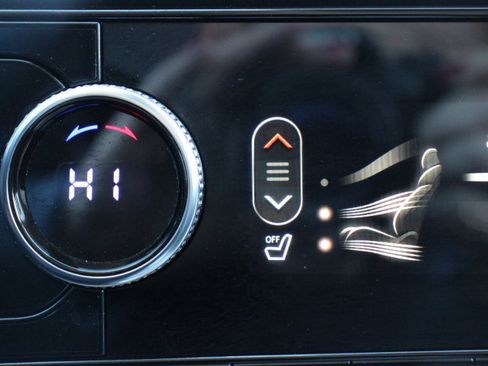 Used 2022 Genesis GV70 2.5T image 29