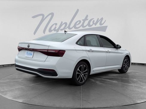 Used 2025 Volkswagen Jetta Sport FWD image 8