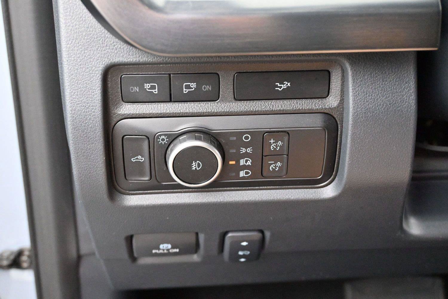 Used 2024 Ford F250 Lariat w/ Lariat Ultimate Package AWD/4WD image 32