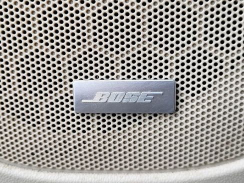 Used 2022 GMC Acadia Denali w/ Black Diamond Edition AWD/4WD image 9