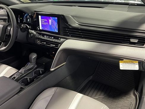 New 2026 Toyota Camry SE FWD image 24