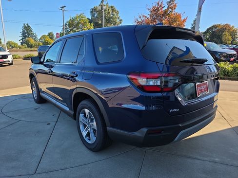 New 2025 Honda Pilot EX-L image 4