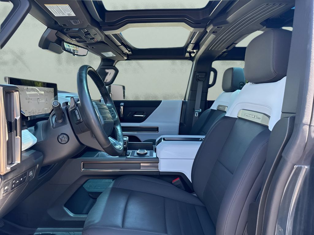 Used 2025 GMC Hummer EV 3X w/ LPO, Dark Essentials Package AWD/4WD image 9