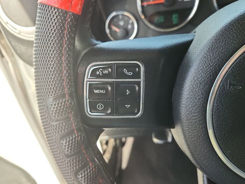 Used 2017 Jeep Wrangler Unlimited Sahara w/ Connectivity Group image 21