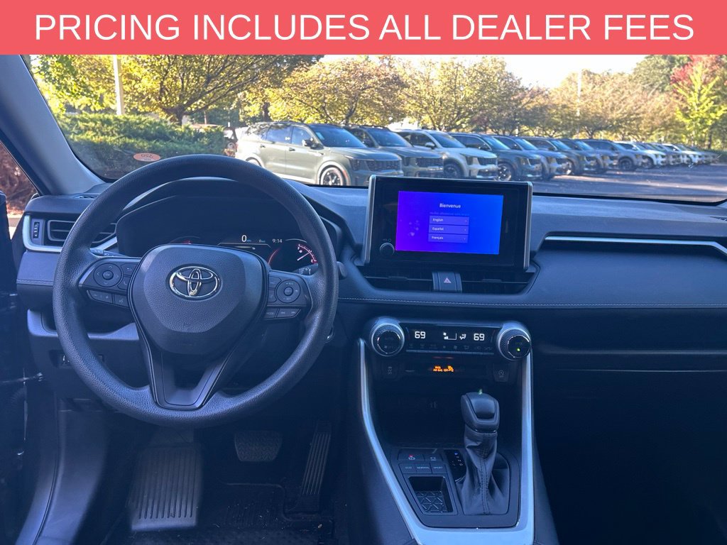 Used 2023 Toyota RAV4 XLE FWD image 2