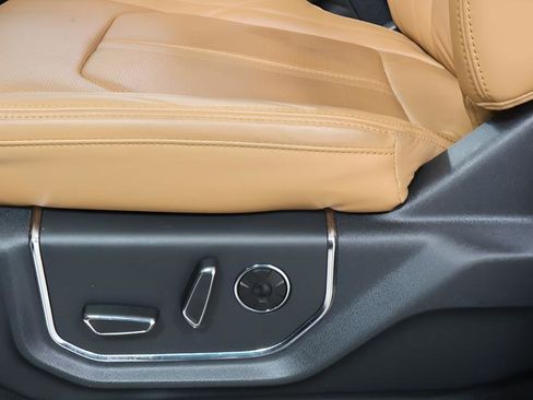 Used 2024 Ford Expedition Max Platinum image 22