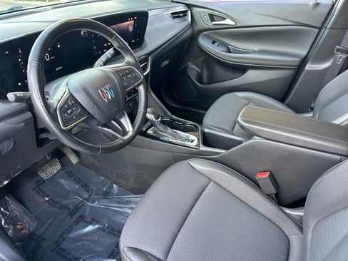 Used 2024 Buick Encore GX Preferred image 9