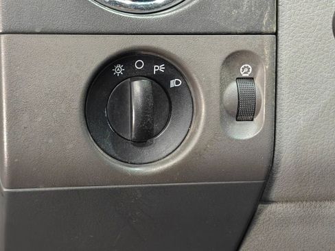 Used 2007 Ford F150 XLT AWD/4WD image 7
