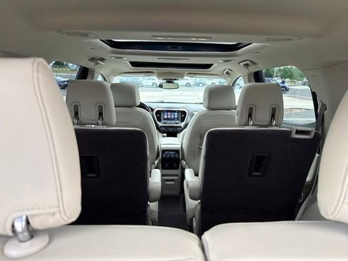 Used 2019 GMC Acadia Denali w/ Technology Package AWD/4WD image 19