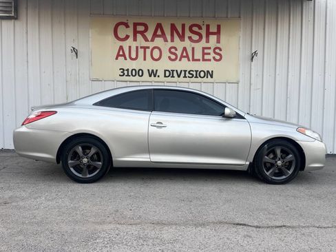 Used 2004 Toyota Solara SLE image 2