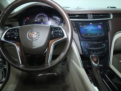 Used 2014 Cadillac XTS Luxury w/ Driver Awareness Package image 30