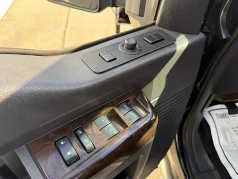 Used 2016 Ford F350 Platinum image 19