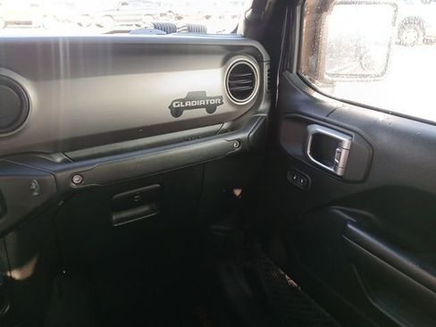 Used 2020 Jeep Gladiator Sport w/ Quick Order Package 24S image 37