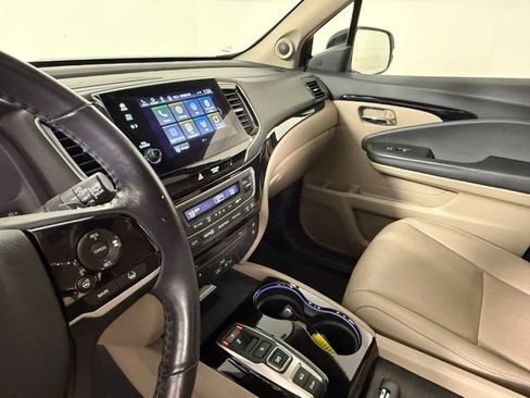 Used 2019 Honda Pilot Elite image 24