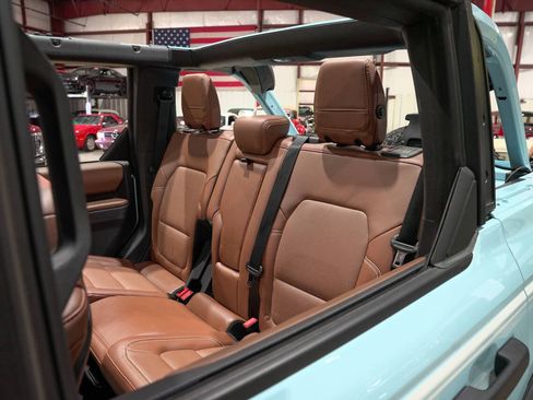 Used 2023 Ford Bronco Heritage Edition AWD/4WD image 20