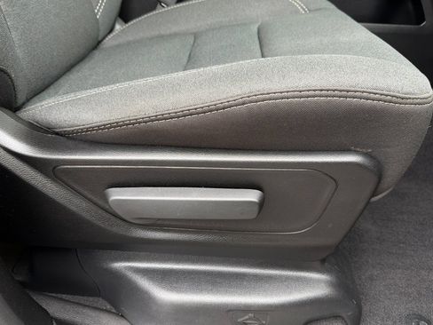 Used 2025 RAM 1500 Big Horn AWD/4WD image 22