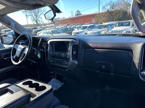 Used 2018 Chevrolet Silverado 2500 LT image 22