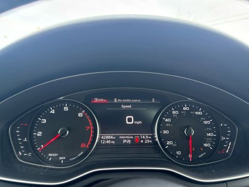 Used 2023 Audi A4 2.0T Premium w/ Convenience Package image 22