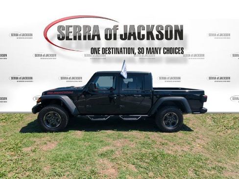 Used 2022 Jeep Gladiator Rubicon w/ Safety Group AWD/4WD image 6