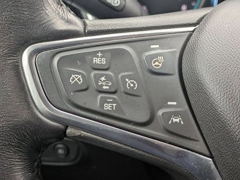 Used 2018 Chevrolet Equinox Premier image 11