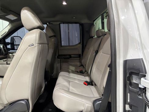 Used 2022 Ford F250 XL w/ Power Equipment Group image 13