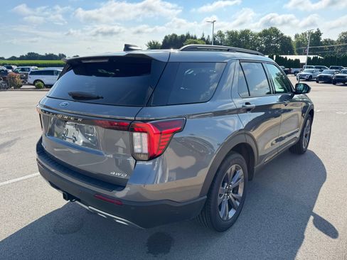 New 2026 Ford Explorer Active w/ Active Comfort Package AWD/4WD image 6