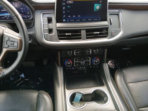 Used 2023 Chevrolet Tahoe High Country AWD/4WD image 11