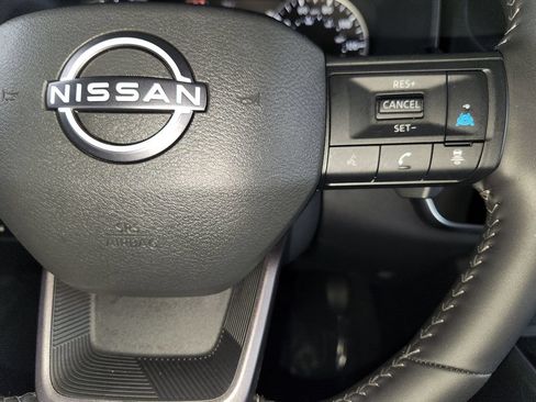 Used 2026 Nissan Rogue SV FWD image 25