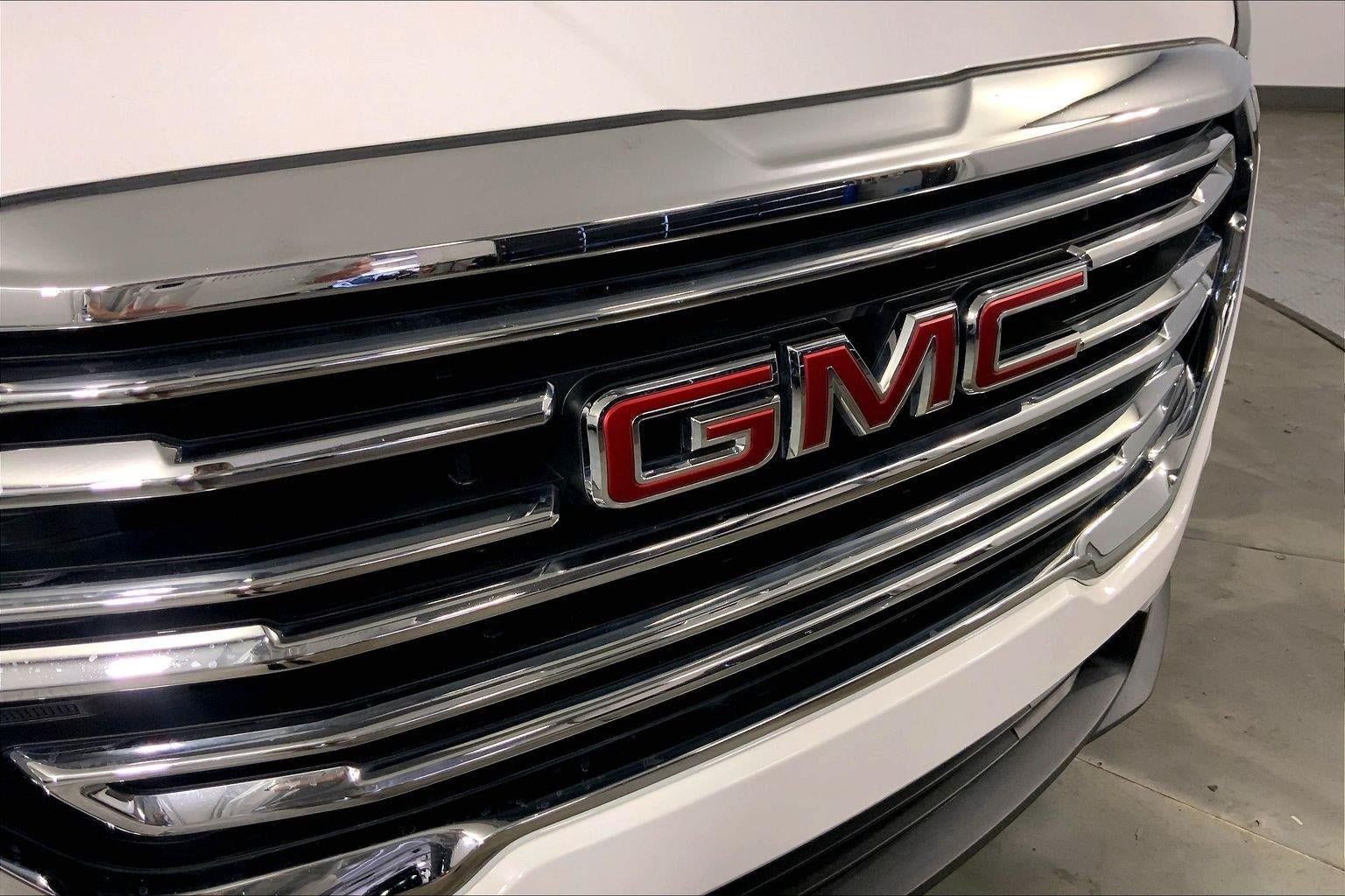 Used 2024 GMC Terrain SLT AWD/4WD image 29