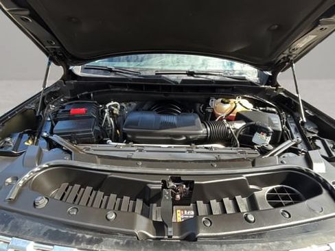 Used 2024 GMC Yukon Denali AWD/4WD image 32
