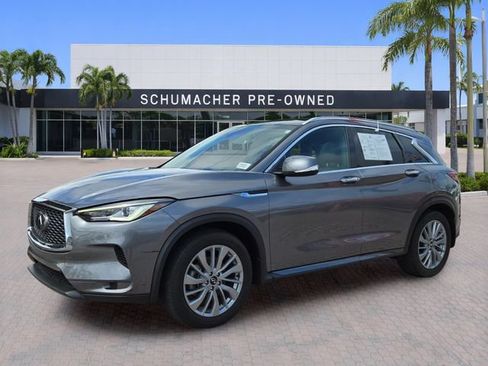 Used 2023 INFINITI QX50 Luxe FWD image 3