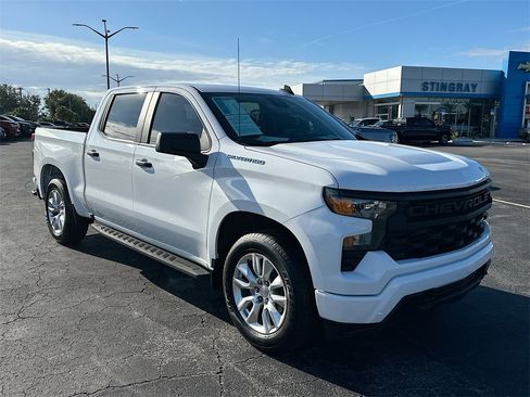 Certified 2024 Chevrolet Silverado 1500 Custom image 3