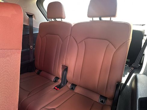 Used 2022 Audi Q7 3.0T Premium Plus image 16