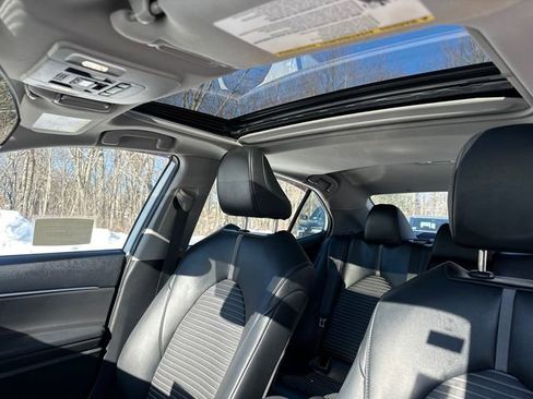 Used 2024 Toyota Camry SE image 37