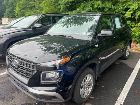 Used 2024 Hyundai Venue SE FWD image 5