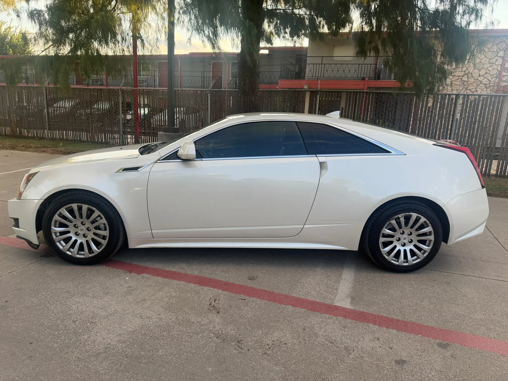 Used 2013 Cadillac CTS Coupe RWD image 8