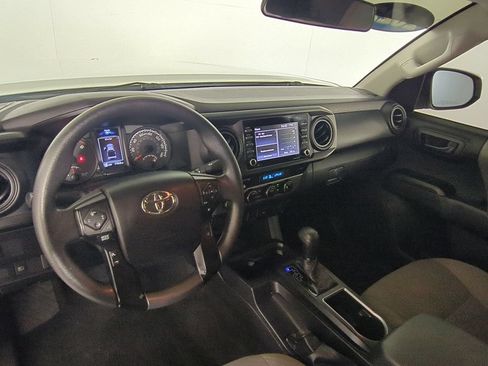 Used 2022 Toyota Tacoma SR AWD/4WD image 16