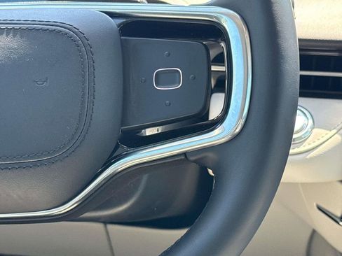 Used 2026 Lincoln Nautilus Reserve image 16