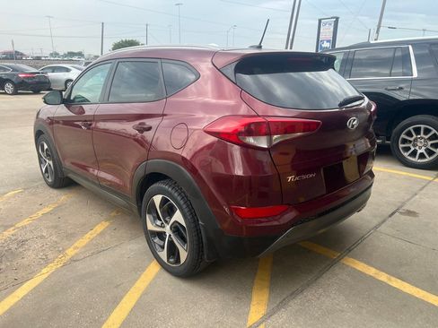 Used 2016 Hyundai Tucson Sport FWD image 4