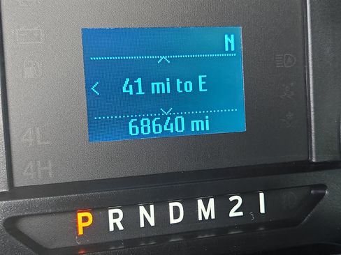 Certified 2022 Ford F250 XL w/ Power Equipment Group image 15