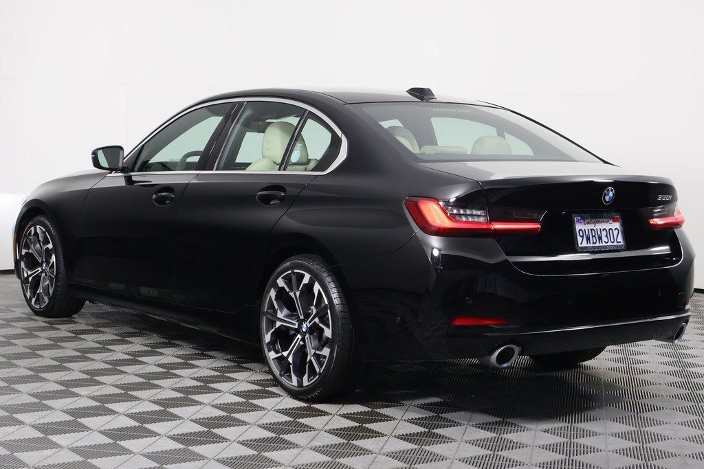 Certified 2026 BMW 330i Sedan w/ Convenience Package RWD image 6