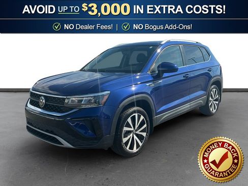 Used 2022 Volkswagen Taos SE FWD image 1