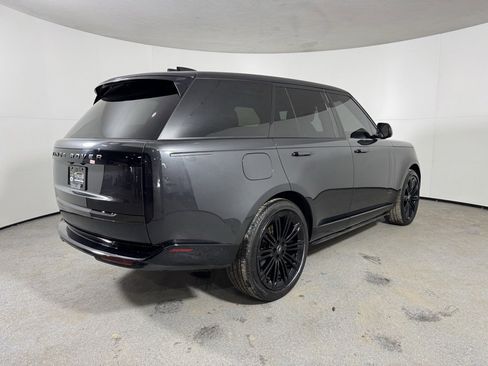 Used 2024 Land Rover Range Rover Autobiography image 6