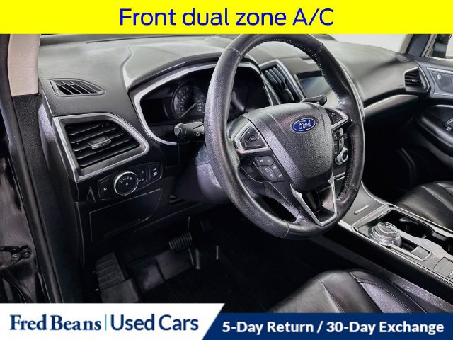 Used 2019 Ford Edge Titanium AWD/4WD image 12