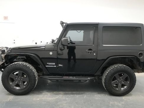 Used 2013 Jeep Wrangler Sport AWD/4WD image 4