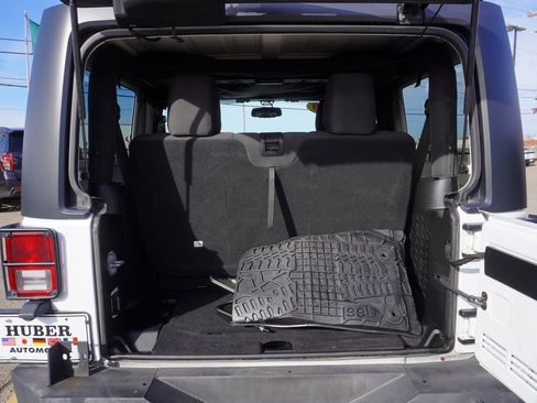 Used 2018 Jeep Wrangler Sport w/ Quick Order Package 24W image 26